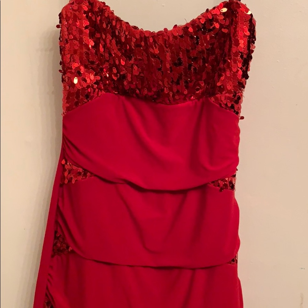 Dress - Picture 4 of 4